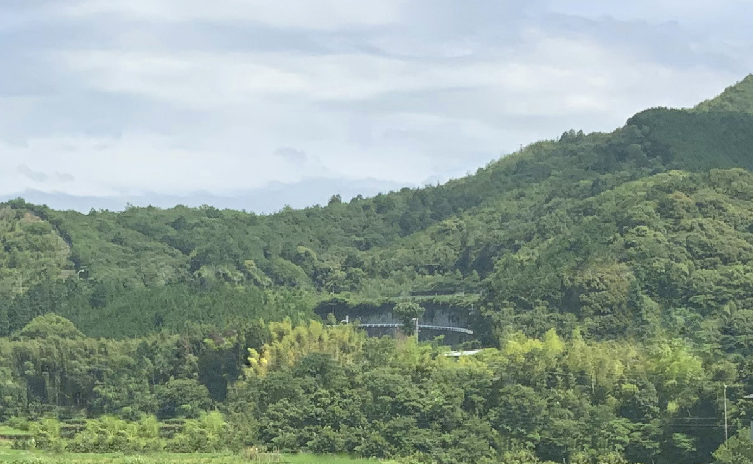 犬鳴山荘の特徴